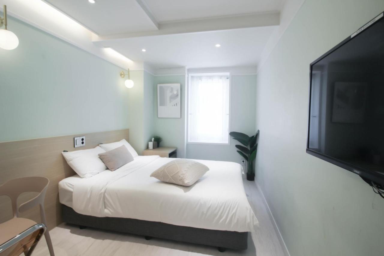 Aparthotel Artravel 2*