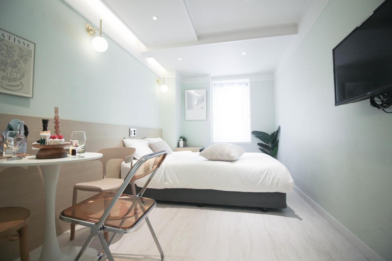 Aparthotel Artravel 2*